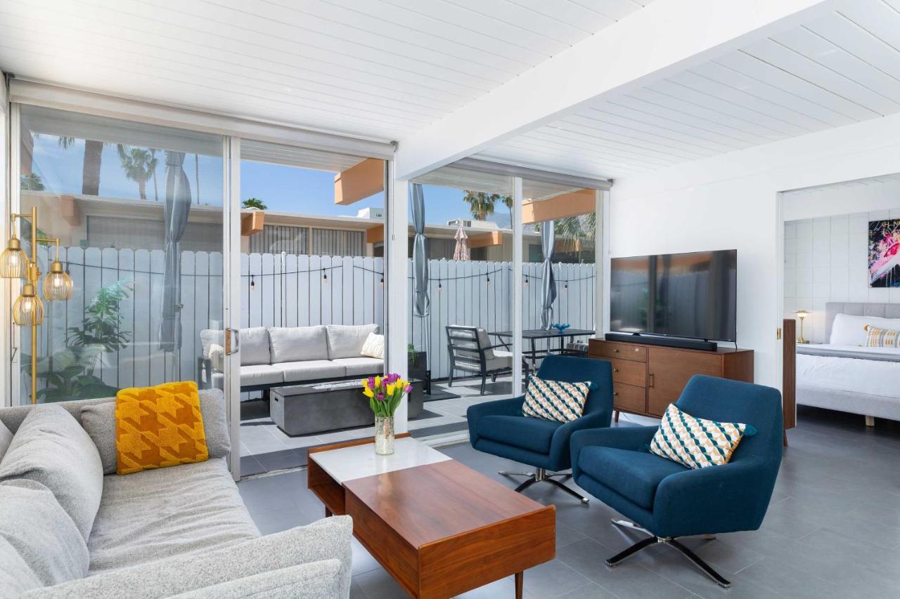 Mid-Century Palm Springs Bungalow With Patio! Eksteriør bilde