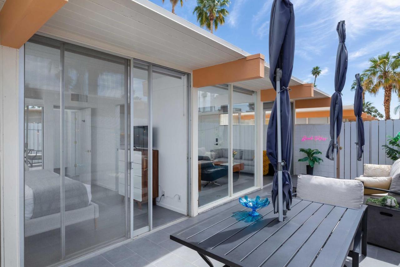 Mid-Century Palm Springs Bungalow With Patio! Eksteriør bilde
