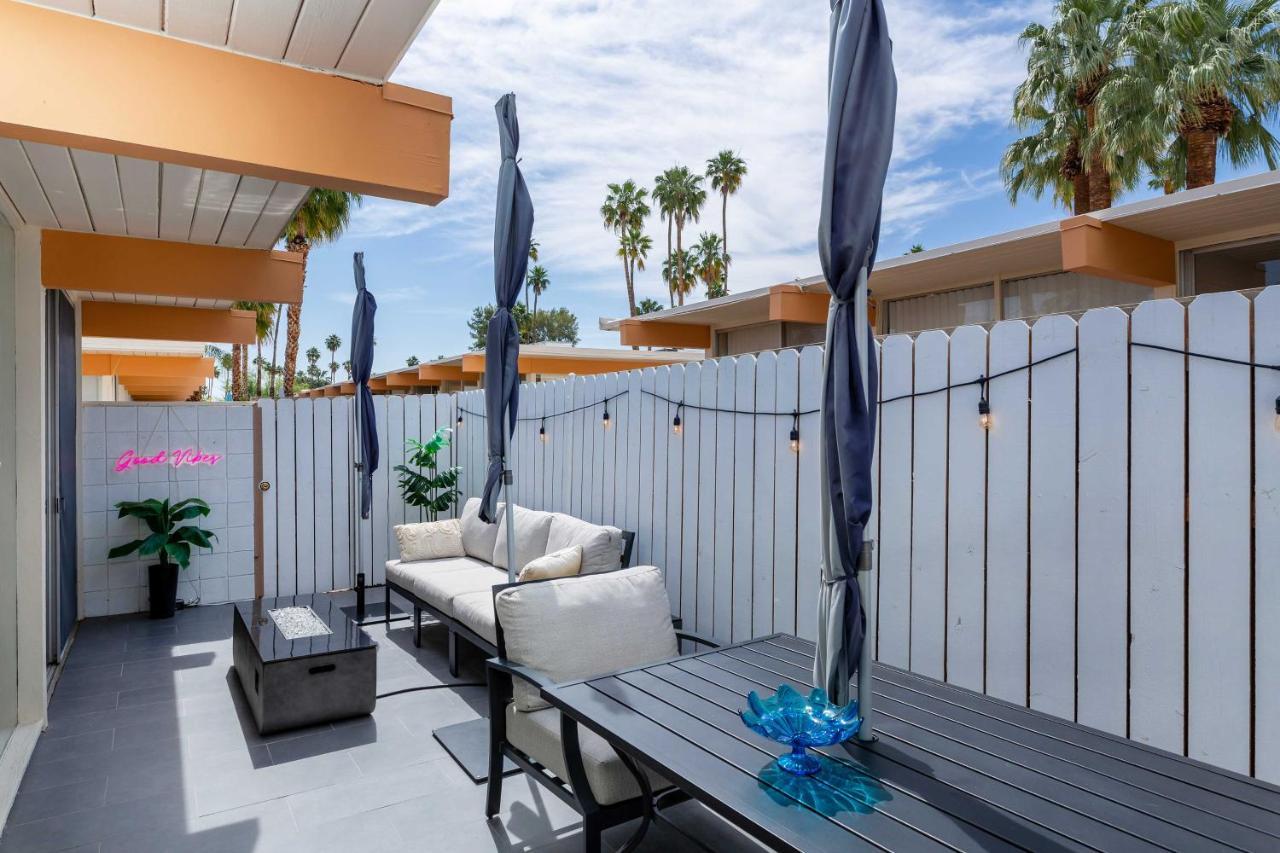Mid-Century Palm Springs Bungalow With Patio! Eksteriør bilde